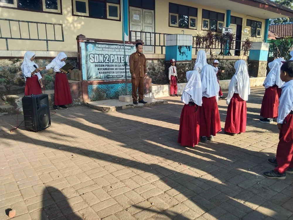 Menumbuhkan Jiwa Nasionalisme dan Kedisiplinan, SDN 2 Patemon Gelar Upacara Bendera Hari Senin dengan Khidmat